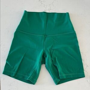 lululemon athletica Emerald green align short 6inch size 2